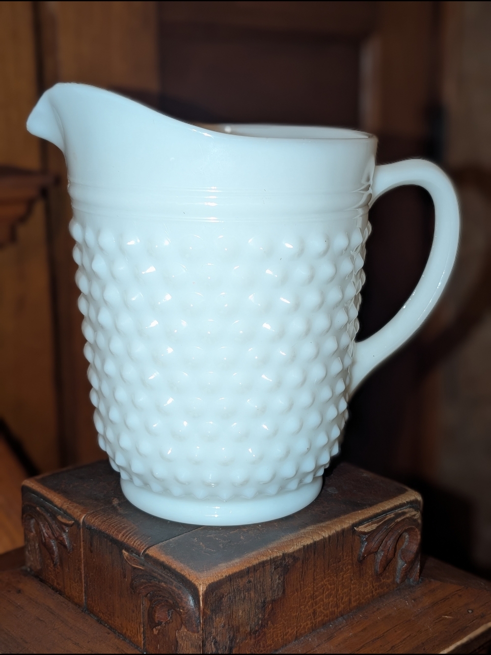 Vintage Anchor Hocking Hobnail Milk Glass Large Pitcher Holds 2 Quarts 8” H